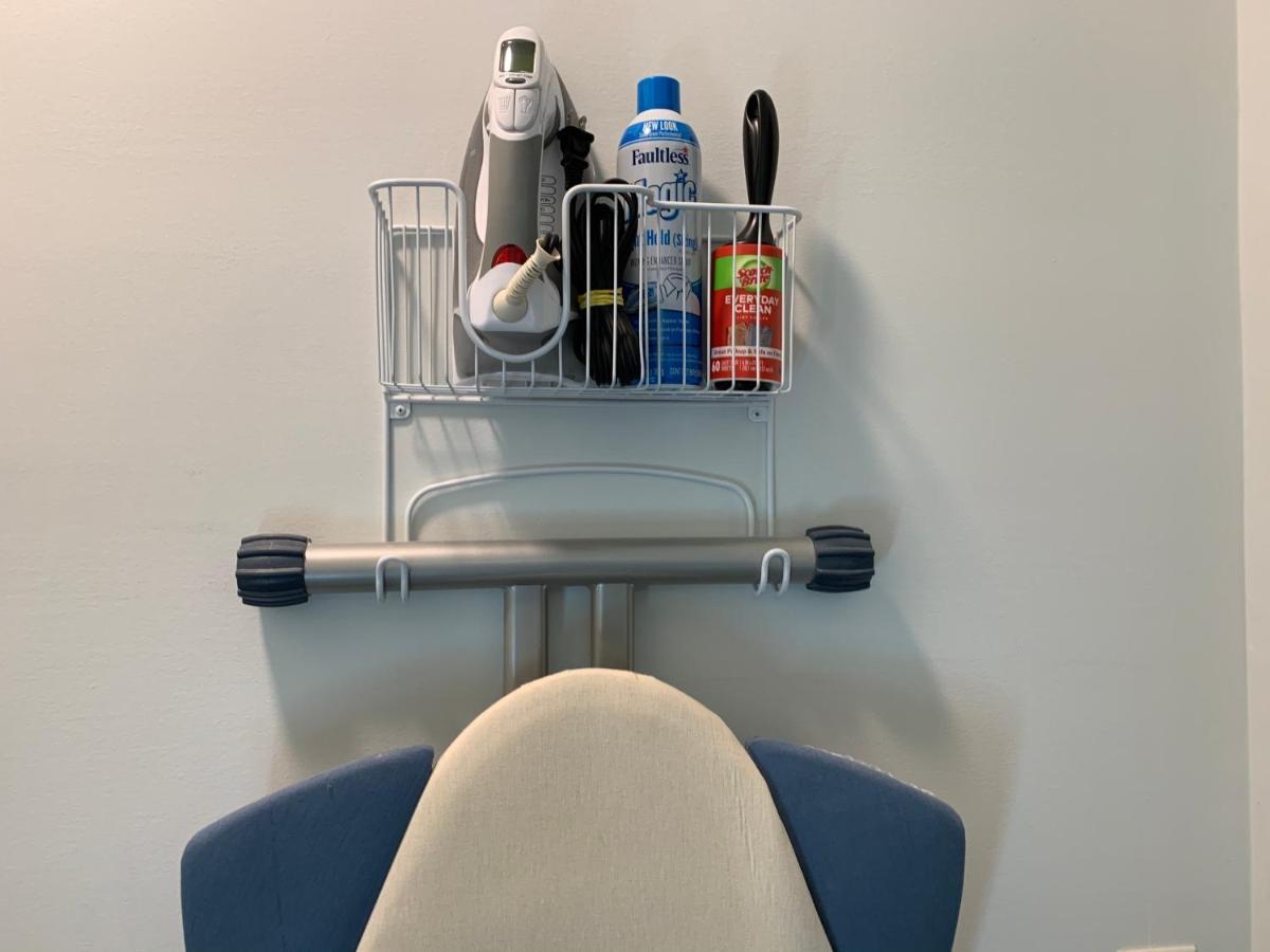 Normalbnb - 2 Blocks From Restaurants, Bars, Hospital Athens Buitenkant foto