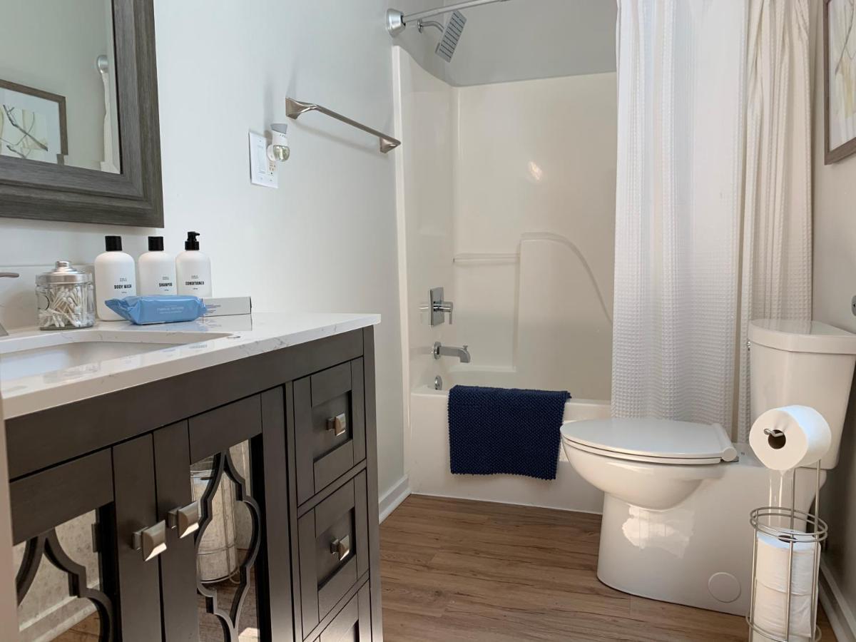 Normalbnb - 2 Blocks From Restaurants, Bars, Hospital Athens Buitenkant foto