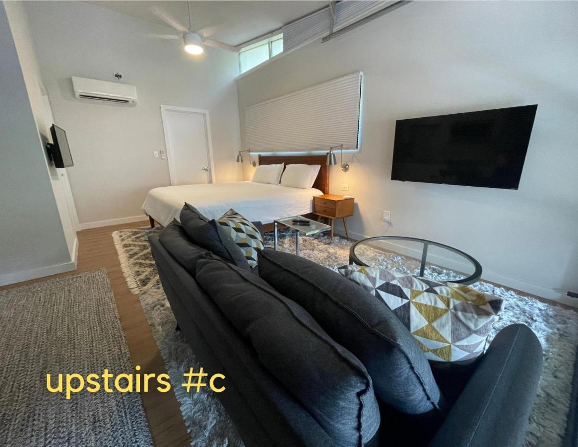 Normalbnb - 2 Blocks From Restaurants, Bars, Hospital Athens Buitenkant foto