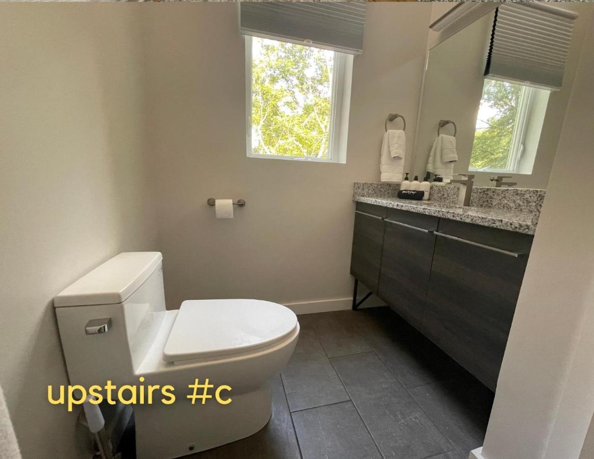 Normalbnb - 2 Blocks From Restaurants, Bars, Hospital Athens Buitenkant foto