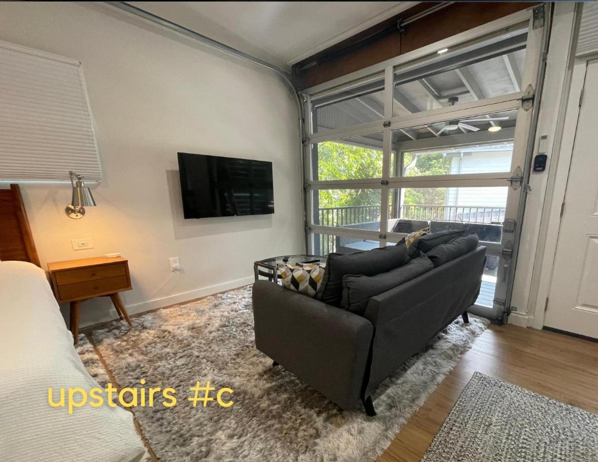 Normalbnb - 2 Blocks From Restaurants, Bars, Hospital Athens Buitenkant foto