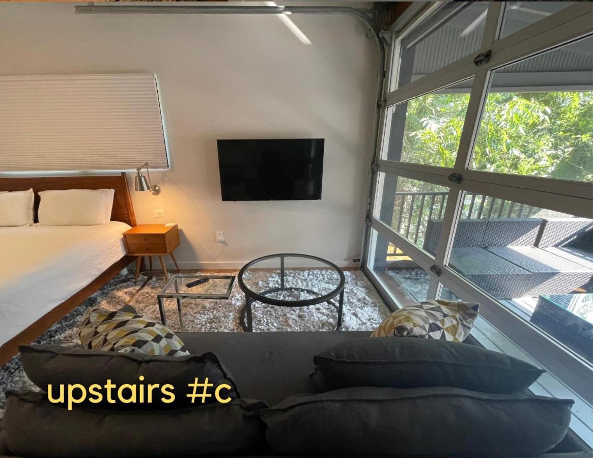 Normalbnb - 2 Blocks From Restaurants, Bars, Hospital Athens Buitenkant foto
